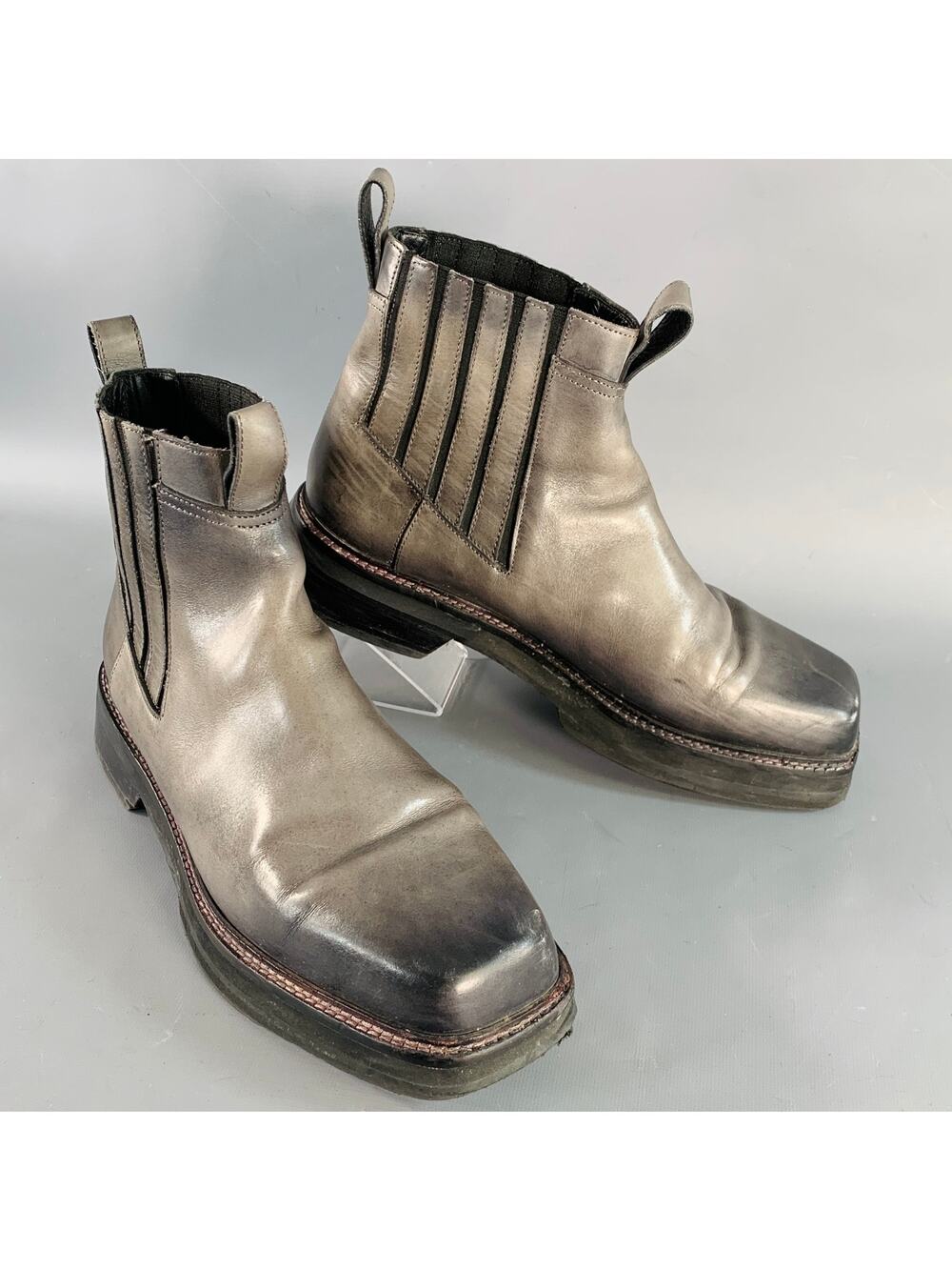 NOMENKLATURA Size 11 Pilgrim Grey Leather Rubber Sole Chelsea Boots